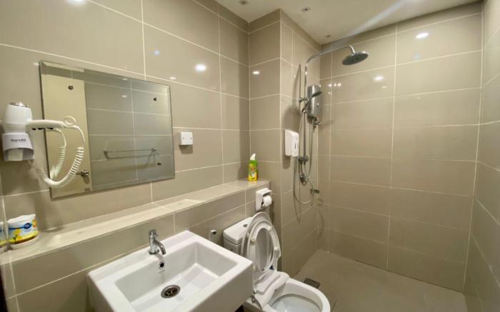 KK SUTERA AVENUE WT POOL OPP IMAGO 2BR 6pax 【ROS】