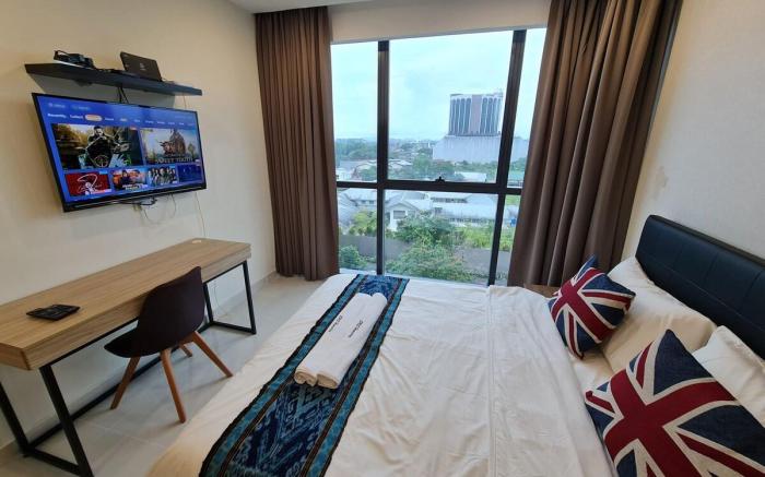 Lovely Kozi Square Studio Bedroom with Pool LV5D