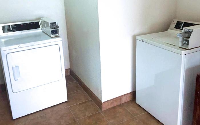 Apollo Lodge and RV Park