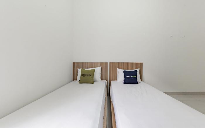 Urbanview Hotel Sabar Residence CSB Mall