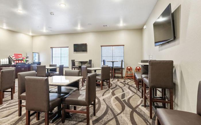 Cobblestone Hotel & Suites - Mosinee