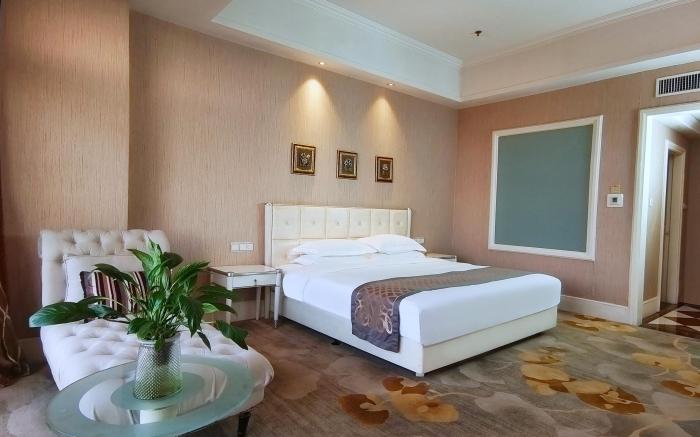 Suning Global Venice Hotel