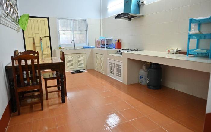 Baan Romyen บ้านร่มเย็น 
