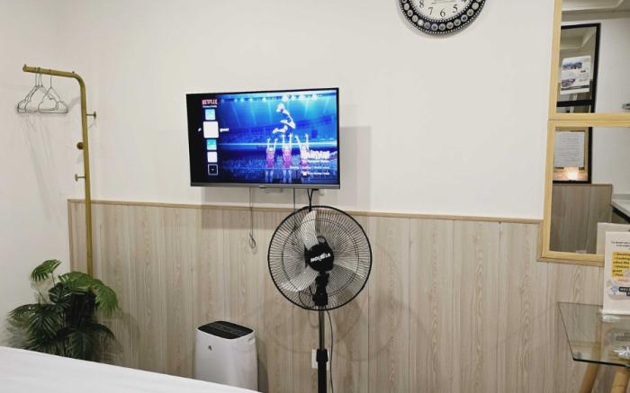 Pines Stay 7F 11 Condotel Near SM&Burnham Mega4