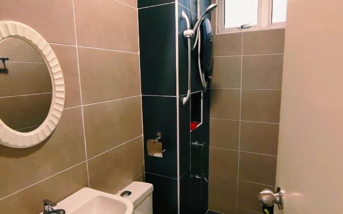 A869 kulai ioiMall apartment 9pax Near Jpo/Airport