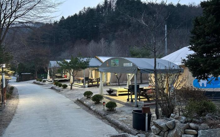 Hongcheon Oullim Glamping Pension