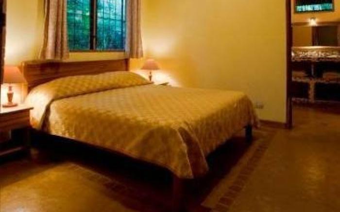 Hotel Tropico Latino