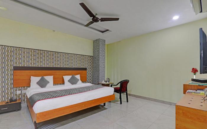 Hotel O Fort Inn