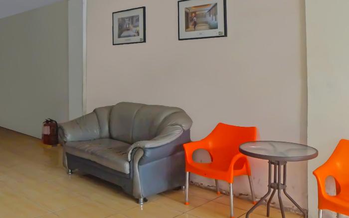 OYO 92371 Bb House Japaris