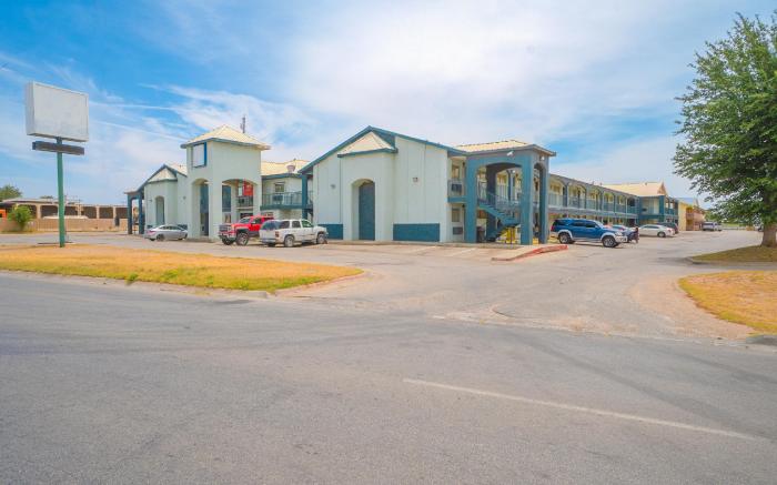 OYO Hotel Midland