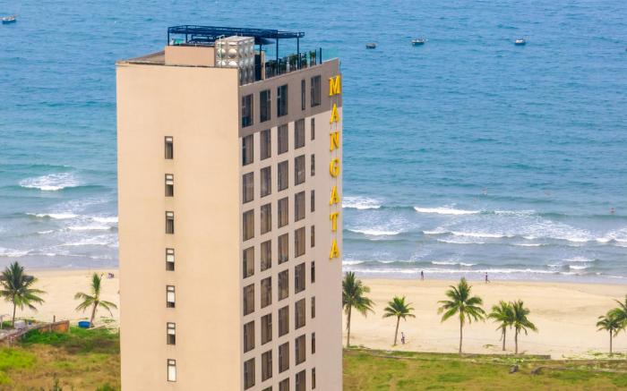 Mangata Beachfront Hotel - Rooftop Bar Sea View