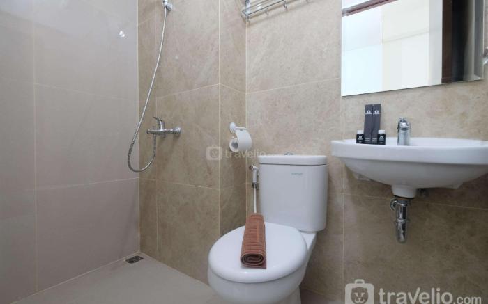 Luxury Studio at Transpark Cibubur By Travelio