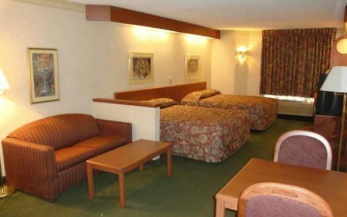 Syracuse Inn and Suites