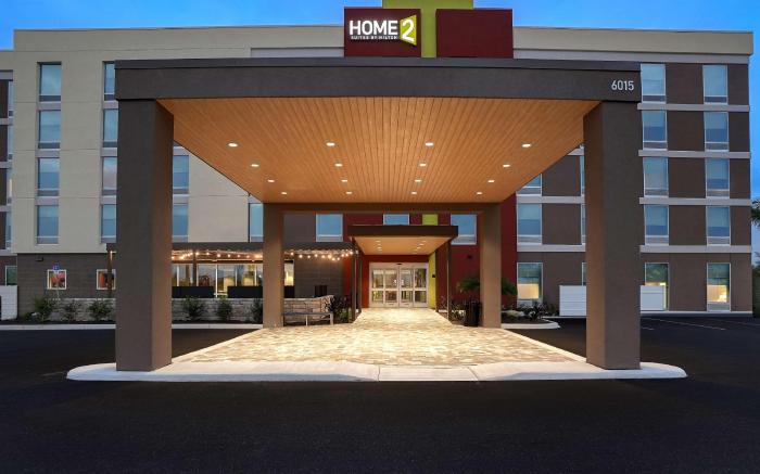 Home2 Suites by Hilton Lakewood Ranch