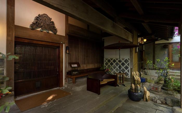 Hatago Kayausagi