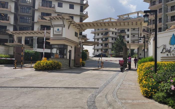 Deluxe Suite Bristle Ridge  3BR, 2CR , Pay Parking
