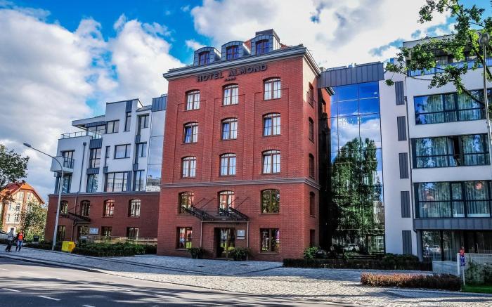 Hotel Almond Business & SPA
