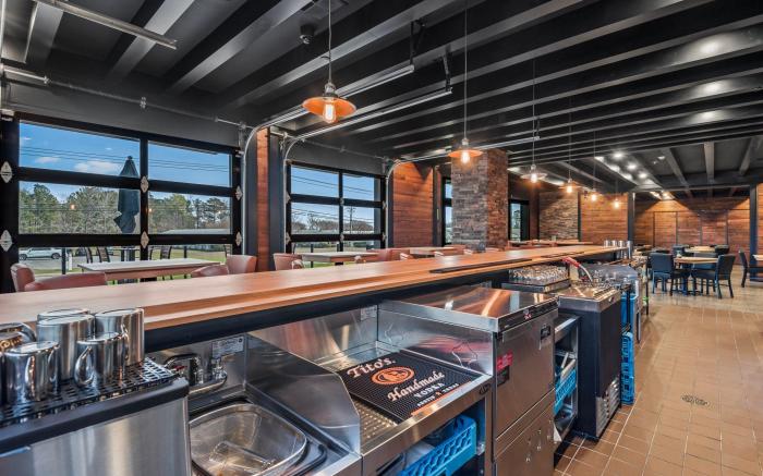 Cobblestone Hotel & Suites - Cullman