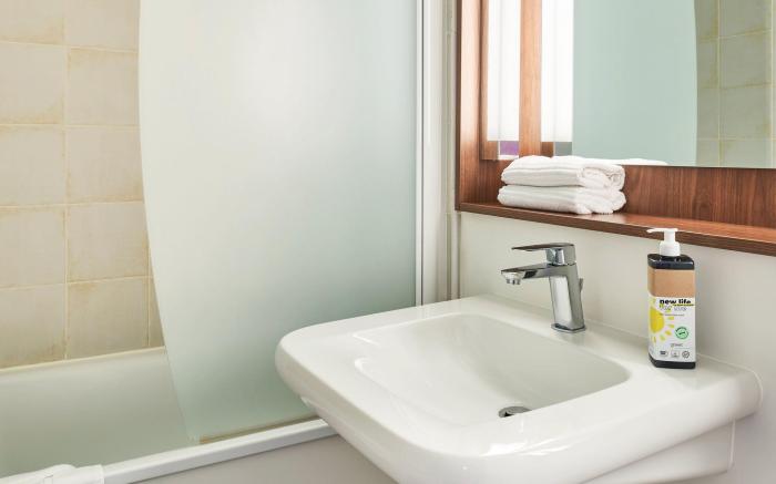 greet  Hotel Versailles - Voisins Le Bretonneux