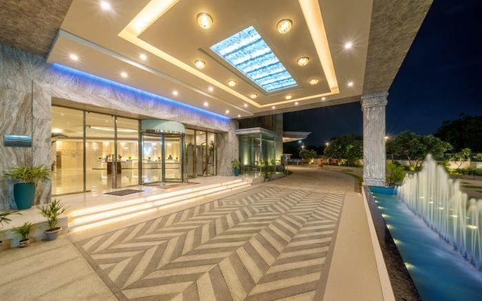 Vivanta Ahmedabad SG Highway