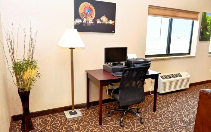 Cobblestone Inn & Suites - Monticello