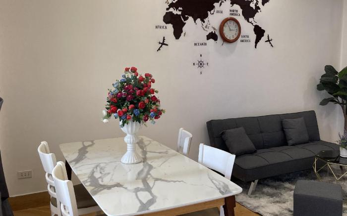 Beautiful Room with balcony, 400m to Pink Church 
