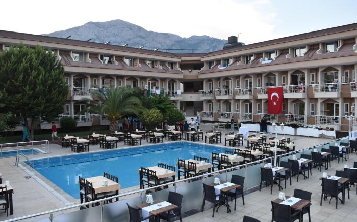 Ares Dream Hotel