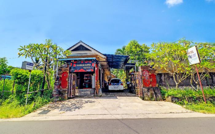 SPOT ON 92399 Hotel Sekar Jagat  Near Pantai Baluk Rening