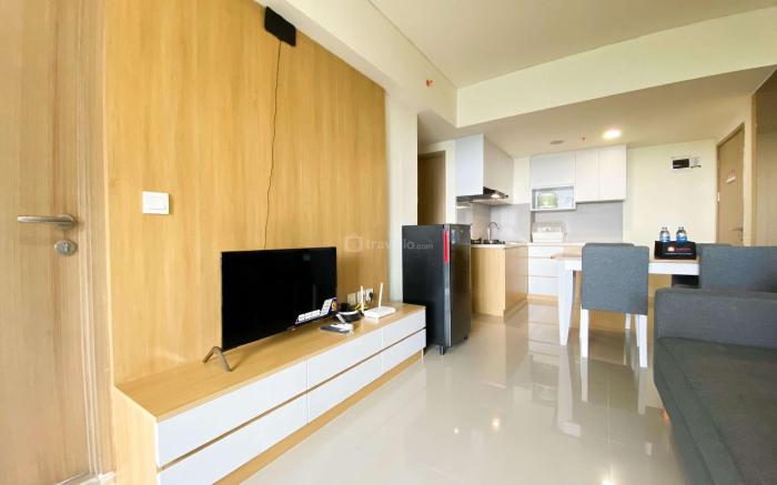 Best Deal and Restful 3BR Meikarta Apt By Travelio