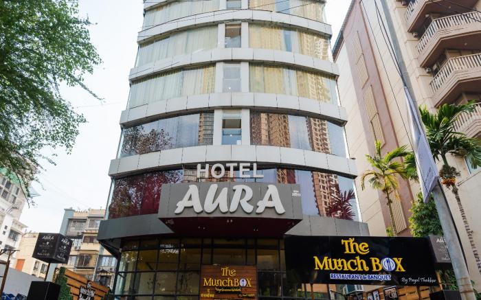 Hotel Aura - Near Malad Link Road