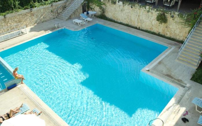 Ares City Hotel