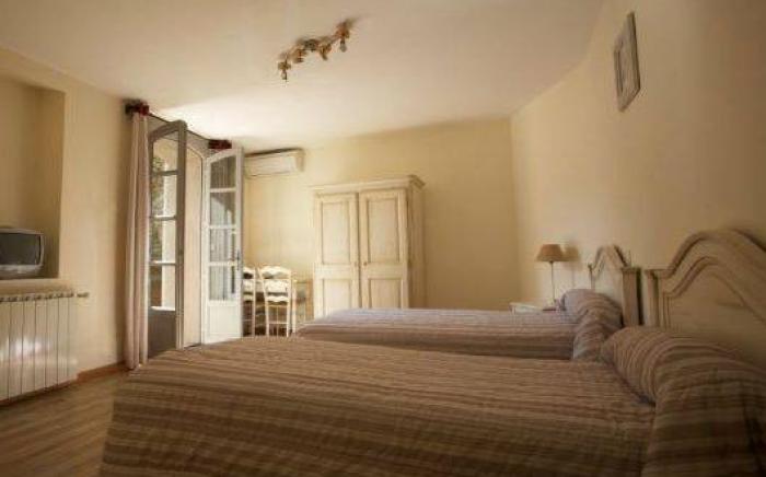 Logis Hotel Restaurant Le Pradinas