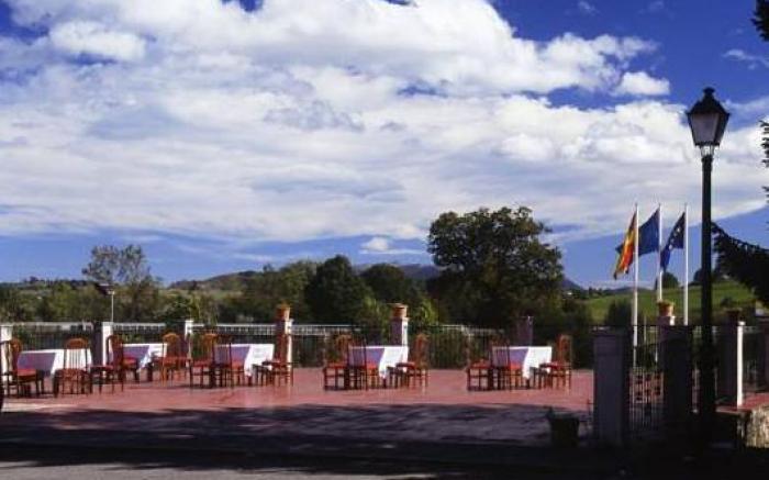 Hotel Villa De Nava