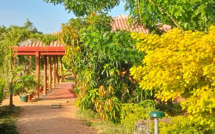 Tiara Elephant Lodge-Habarana