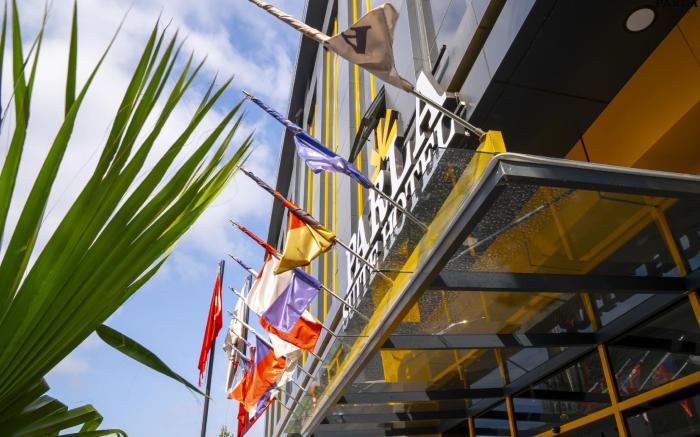 PARLA SUİTE HOTEL