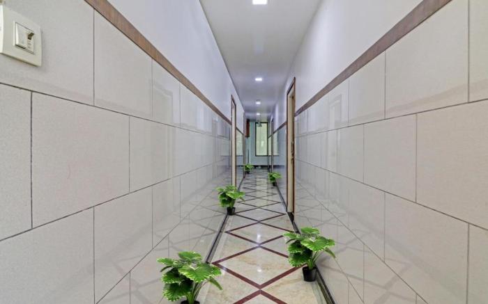 HOTEL ROYAL SUITES AND ROOMS Near AIG Hospital Gachibowli