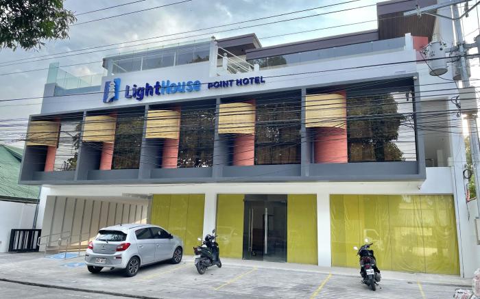Lighthouse Point Hotel