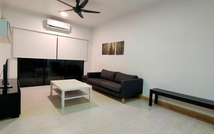 HOMESTAY BAJET@ MARINA COURT CONDO