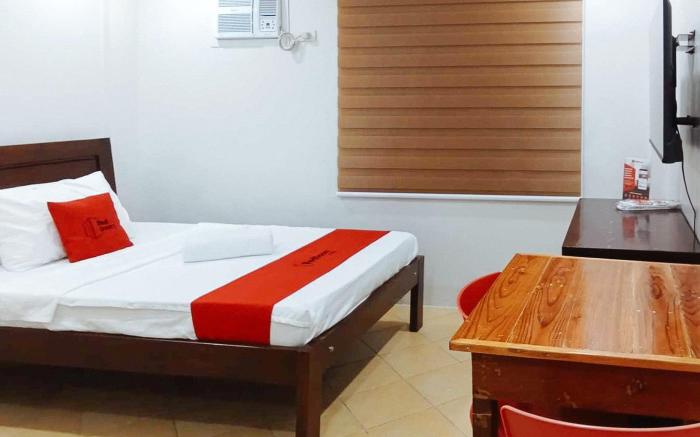 RedDoorz @ David's Travellers Inn Cavite