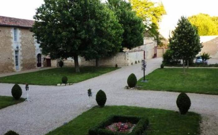 Chateau d'Avanton