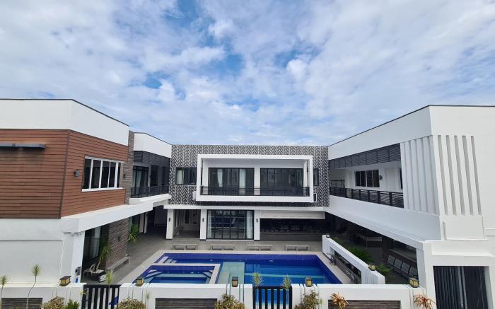 Dampa Poolside Events & Accommodation
