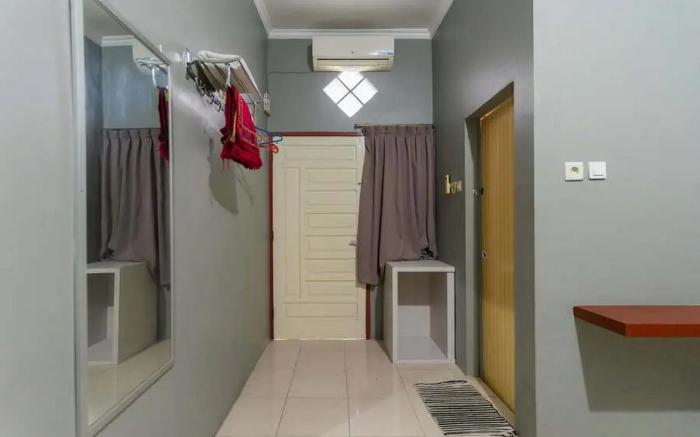 RedDoorz @ Jalan Sei Batang Hari Medan