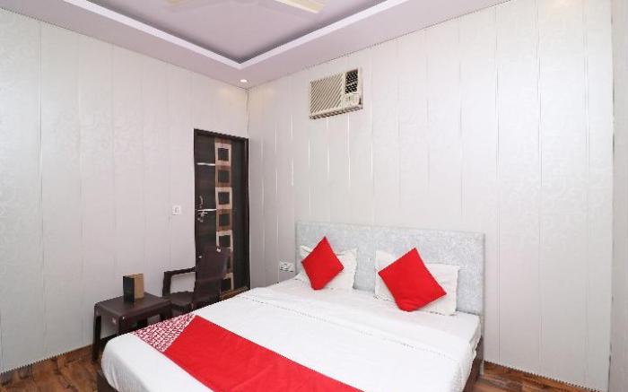 OYO 810741 Hotel Adb