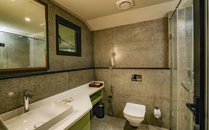 VYNA HILLOCK RESORT