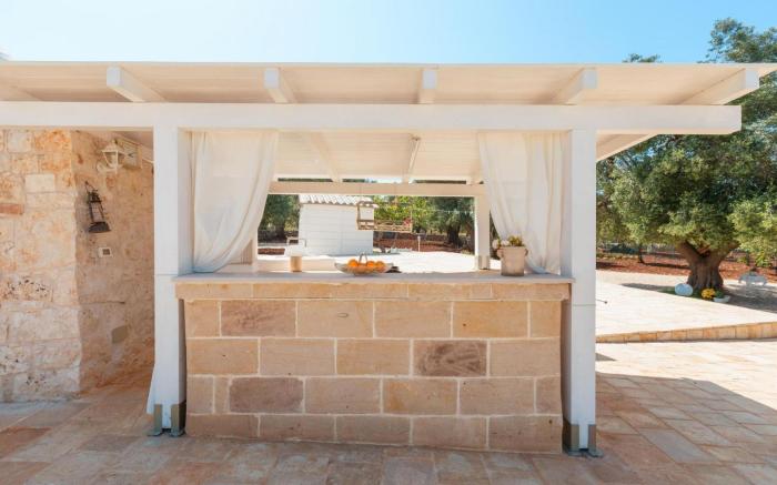 Trullo Milù with Private Pool by Apuliarentals