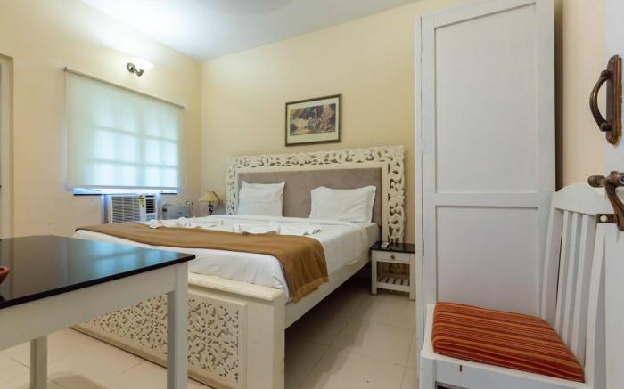 RoomzAway 4204: Pool, WiFi, Kitchen, Parking