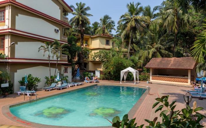 RoomzAway 3606 Comfortable Stay Pool WiFi  Kitchen