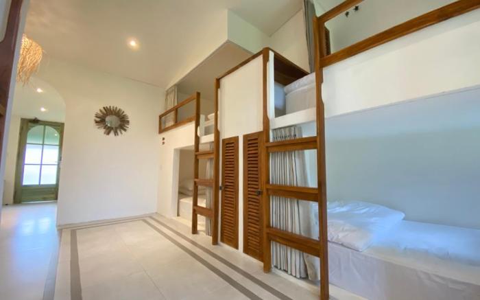 White Penny Hostel