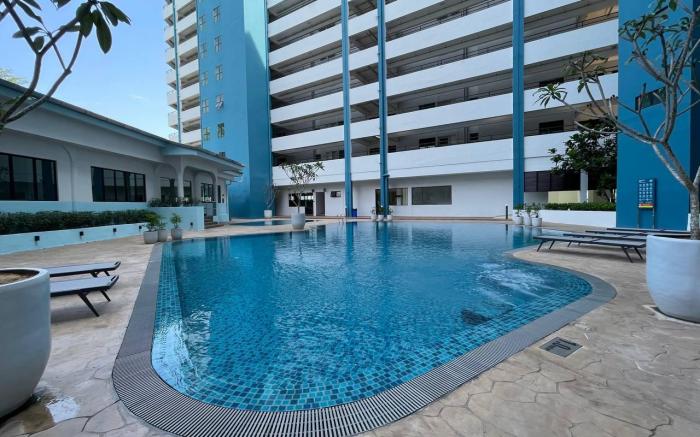 Melaka Seaview 2 Bedroom Beach ApartHotel   G0930