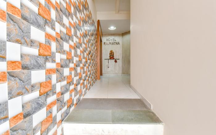 FabHotel Raj Ratna - Nr. Ashram Road